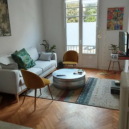 45 M2 Cosy Et Tres Bien Situe アパート
